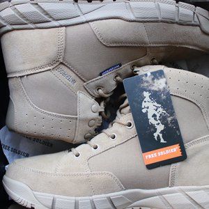 Hiking Boots (Free Soldiers)